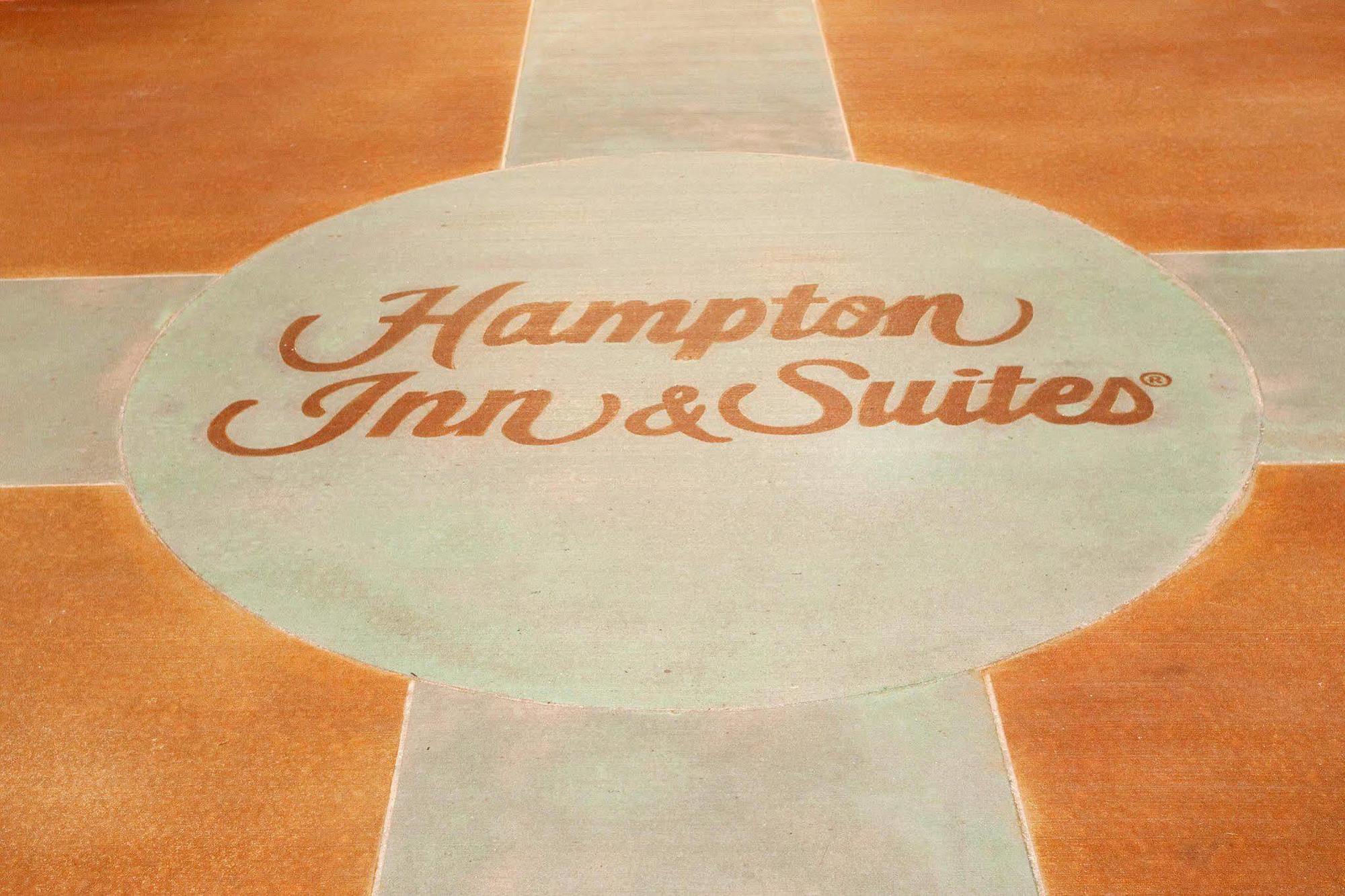 Hampton Inn & Suites Chattanooga Downtown Экстерьер фото